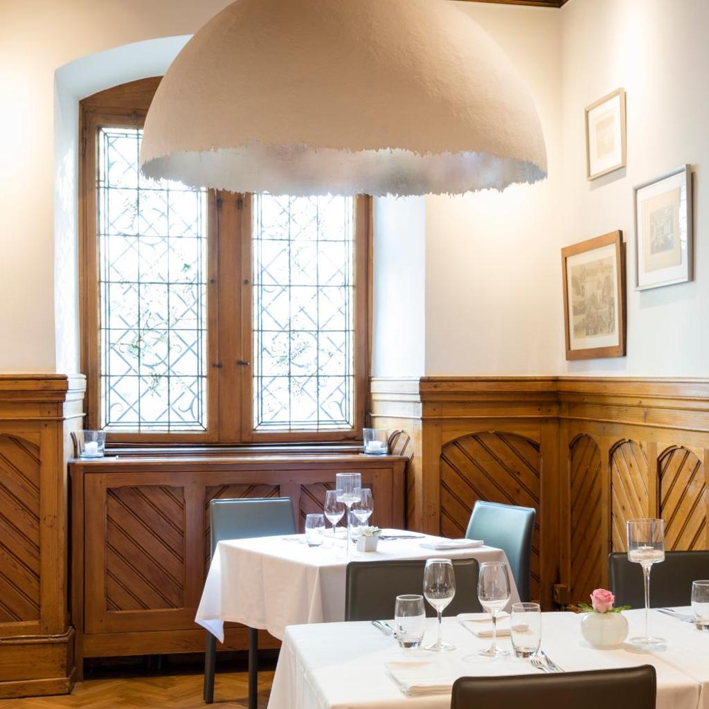 Relais & Châteaux La Maison Des Têtes — 