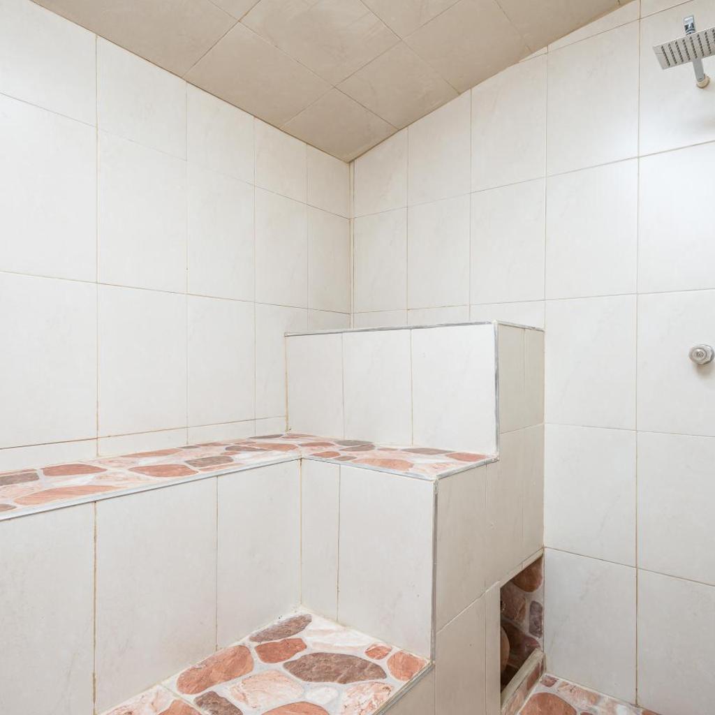 Hotel Dann Monasterio — 