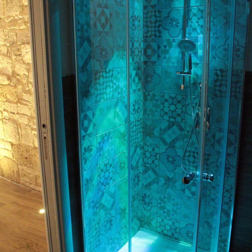 DeShome Guesthouse photo