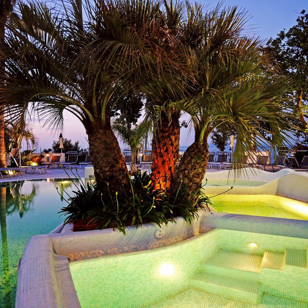 Hotel Myage — 