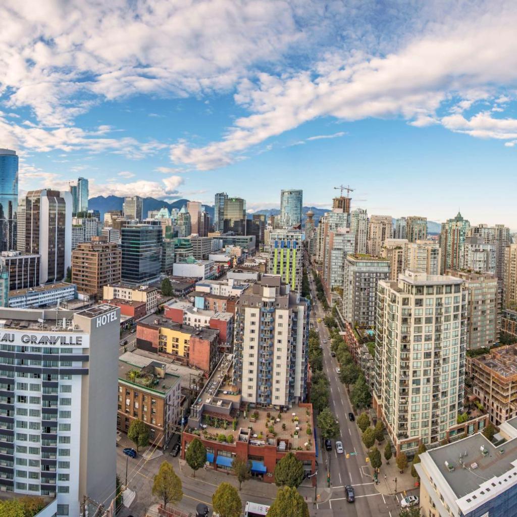 Photograph of Best Western Premier Chateau Granville Hotel & Suites & Conference Centre