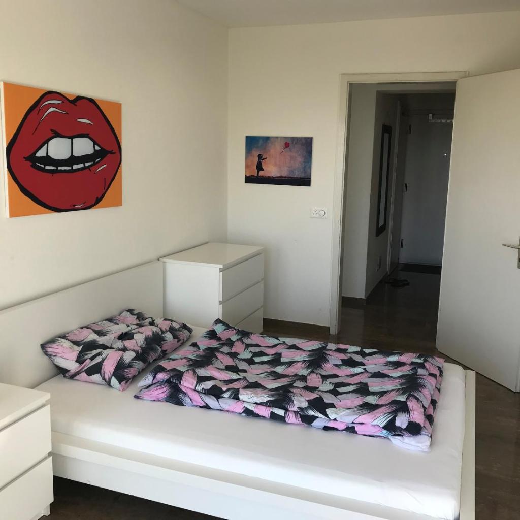 Image 10 - Lichtdurchflutete Ferienwohnung mit Panorama-Sicht und Schwimmbad/Sauna