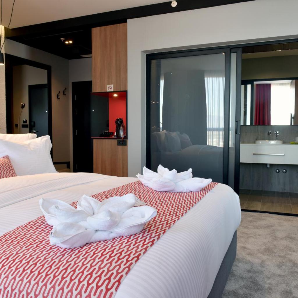 Panoramika Design Hotel — 