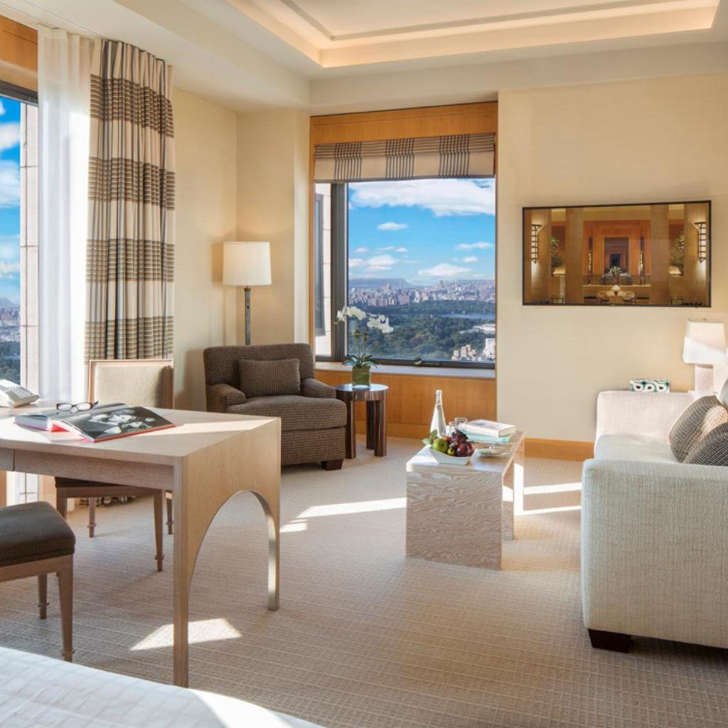 Photograph of Four Seasons Hotel New York