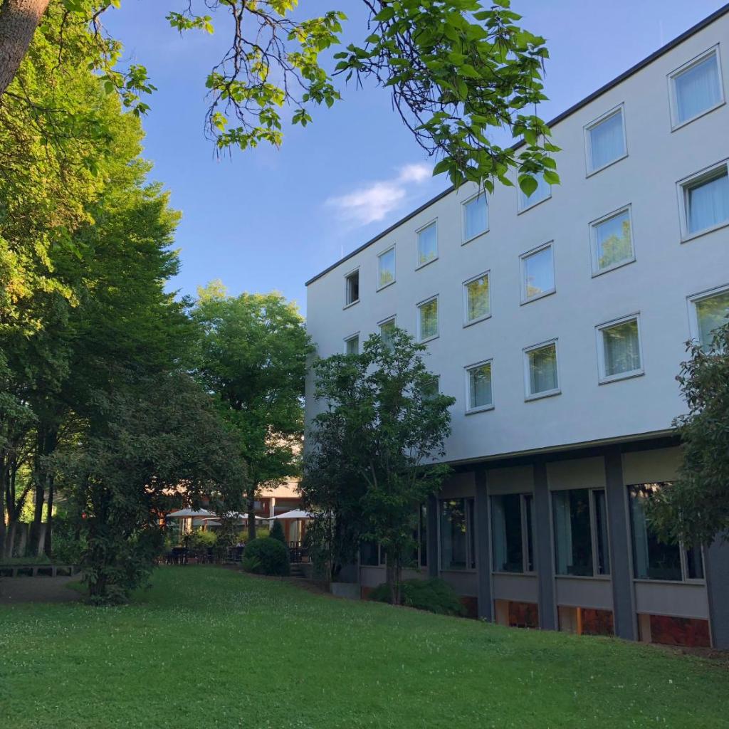 Photograph of Tagungszentrum Hohenheim, Akademie der Dioezese R-S