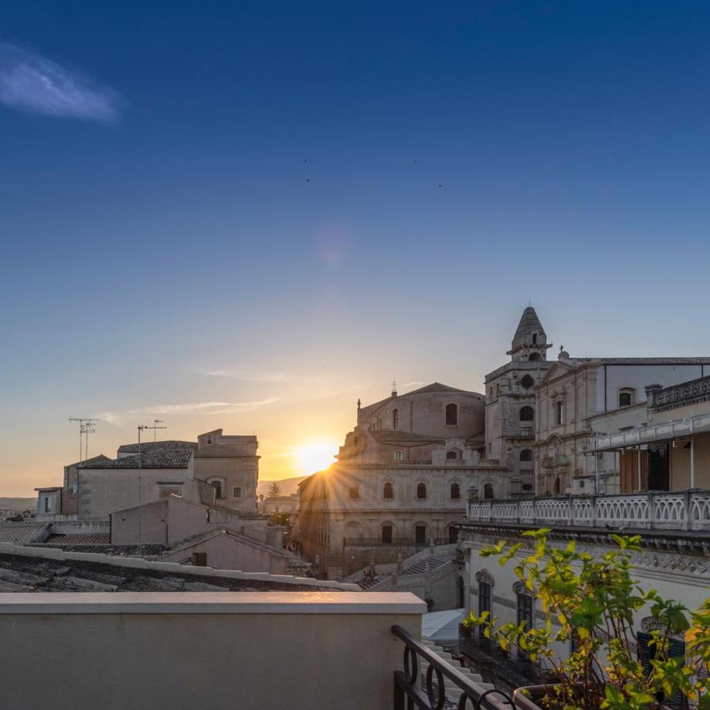 Hotel Porta Reale — 