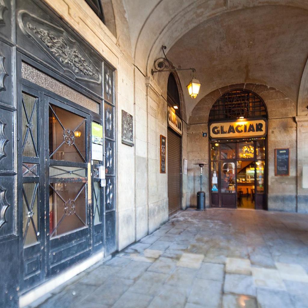 Photograph of My Address in Plaza Real