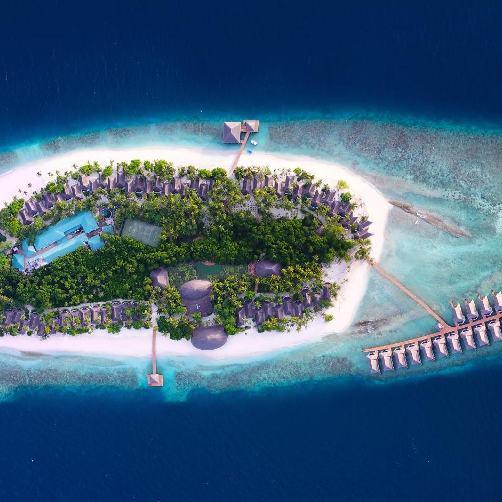Dreamland Maldives, image 1 of 6