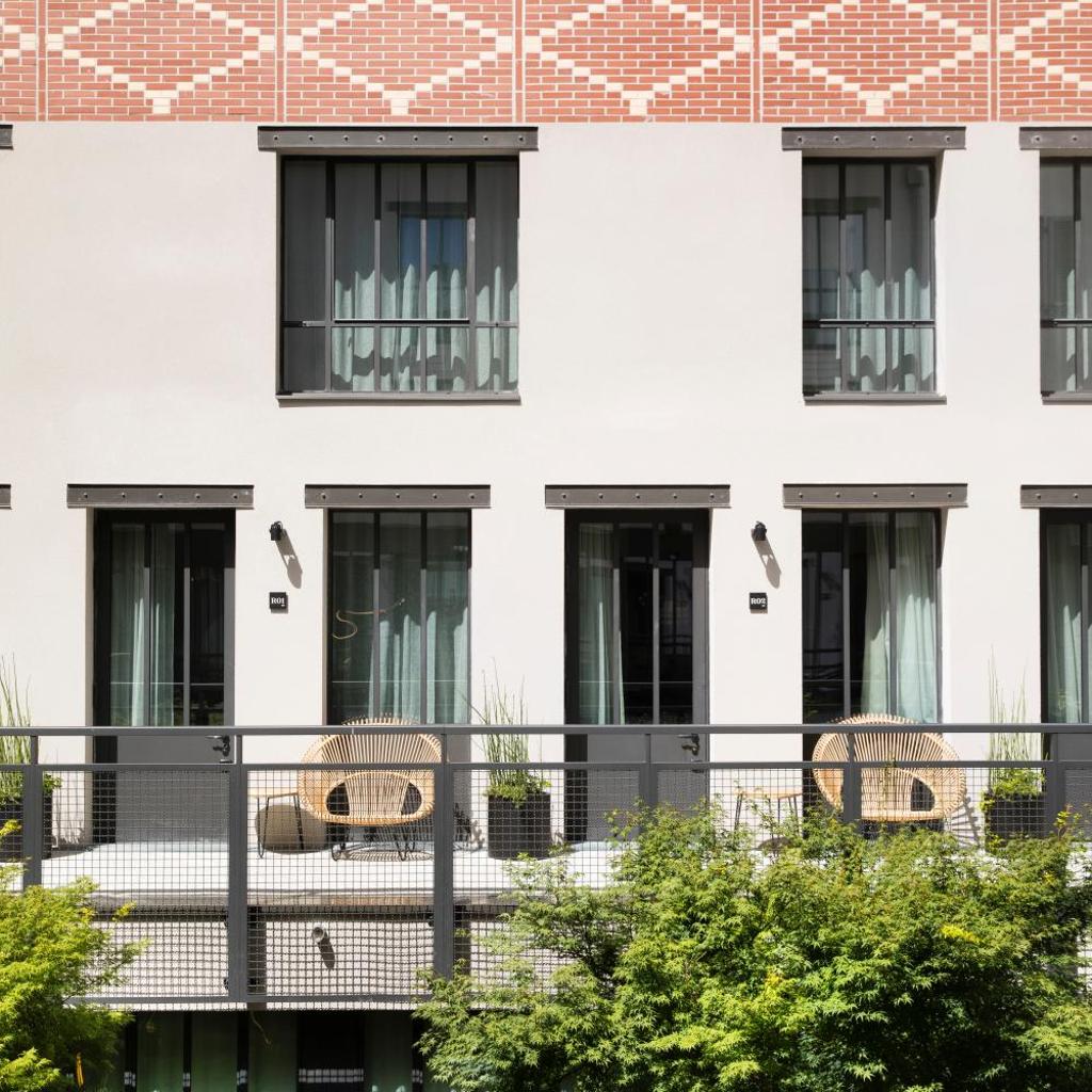 Hôtel Les Deux Girafes — 