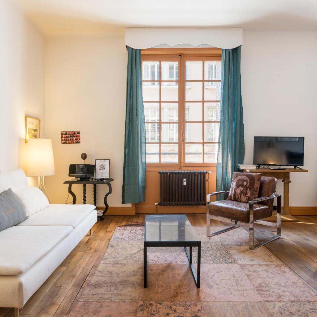 Photograph of Honorê - Suite Jacobins