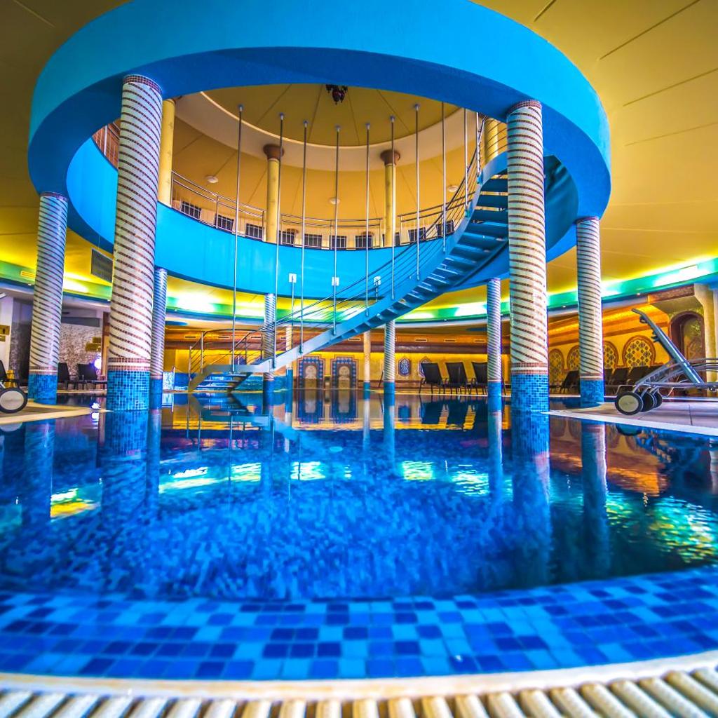 Hotel Kapitany Wellness — 