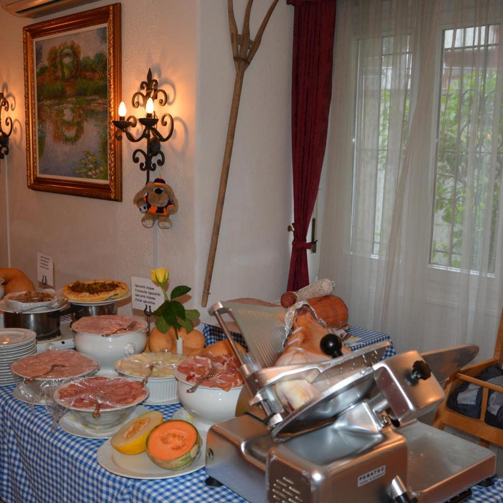 Carousel image 11