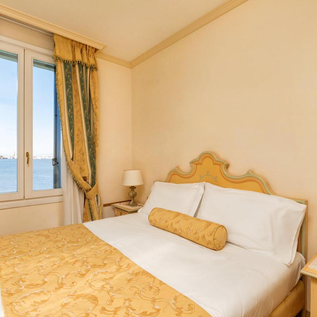Hotel Villa Laguna — 