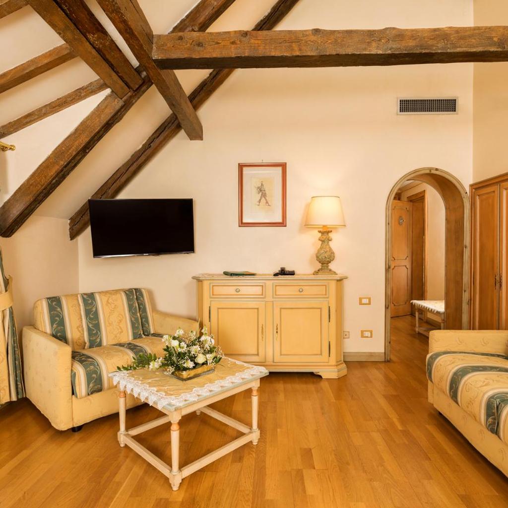 Hotel Villa Laguna — 