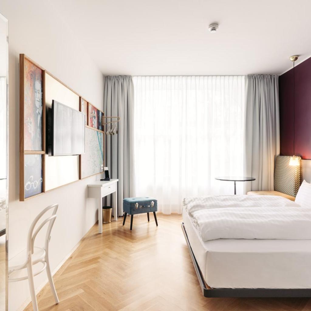 Photograph of Hotel Schani Salon