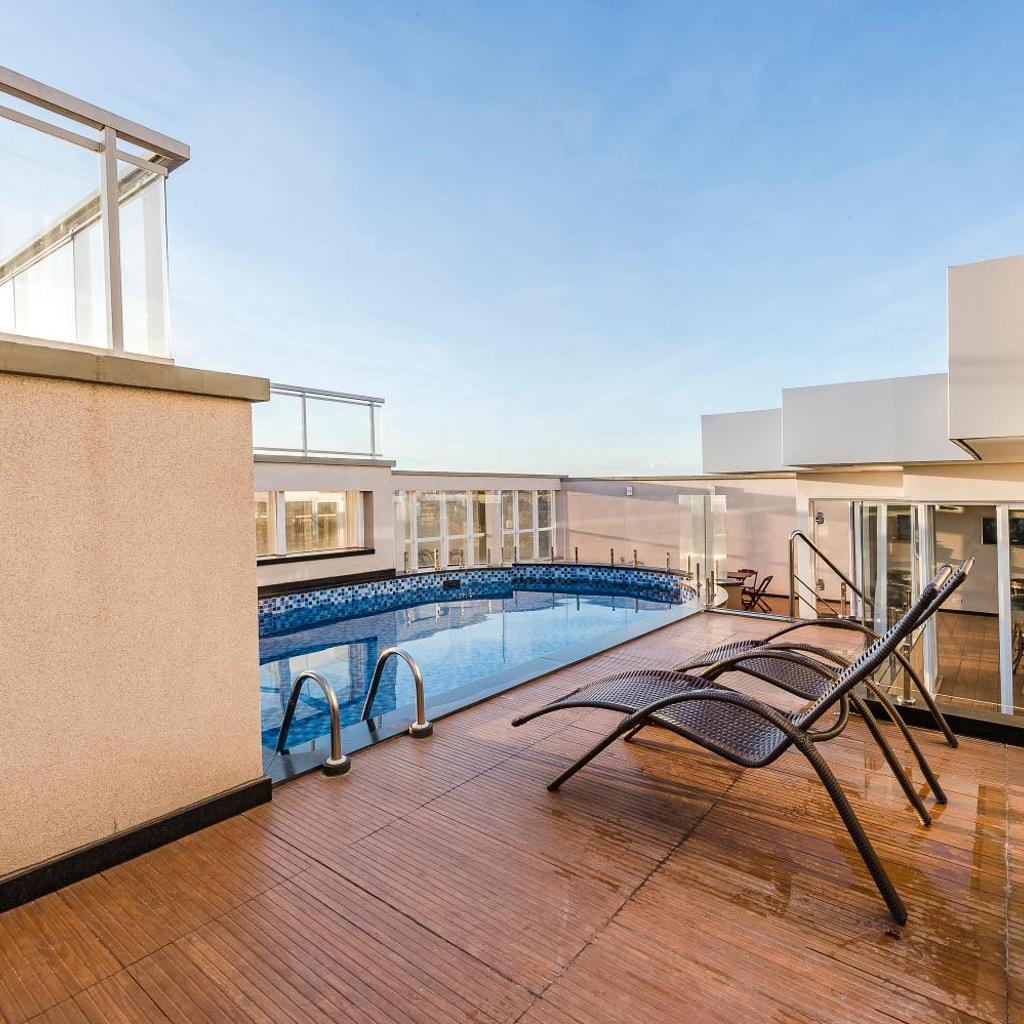 Serata Hotel — 