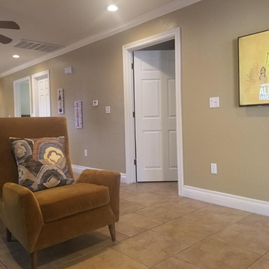Photograph of CLOSE TO STRIP, Very Private, GATED, Huge Floorplan, WIFI, Washer&Dryer
