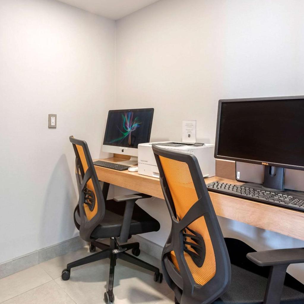 Photograph of Quality Suites