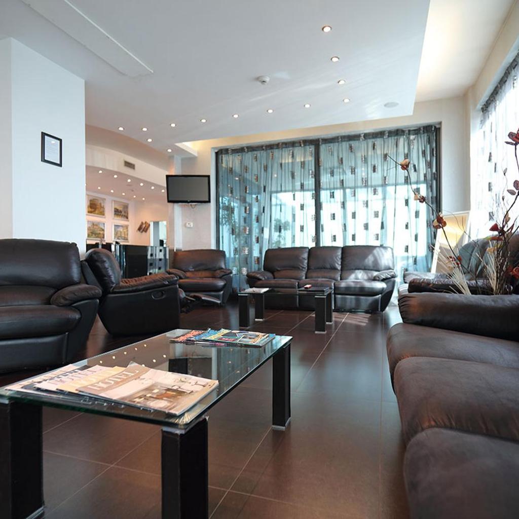 Hotel Relax Roma Nord — 