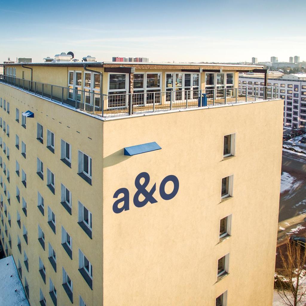 Photograph of a&o Dresden Hauptbahnhof