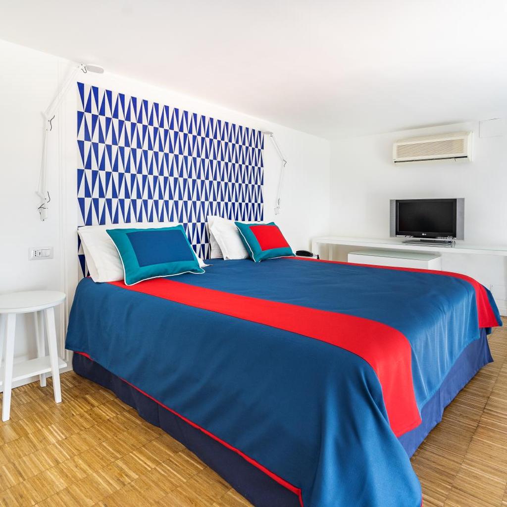 Hotel Torre Barbara — 