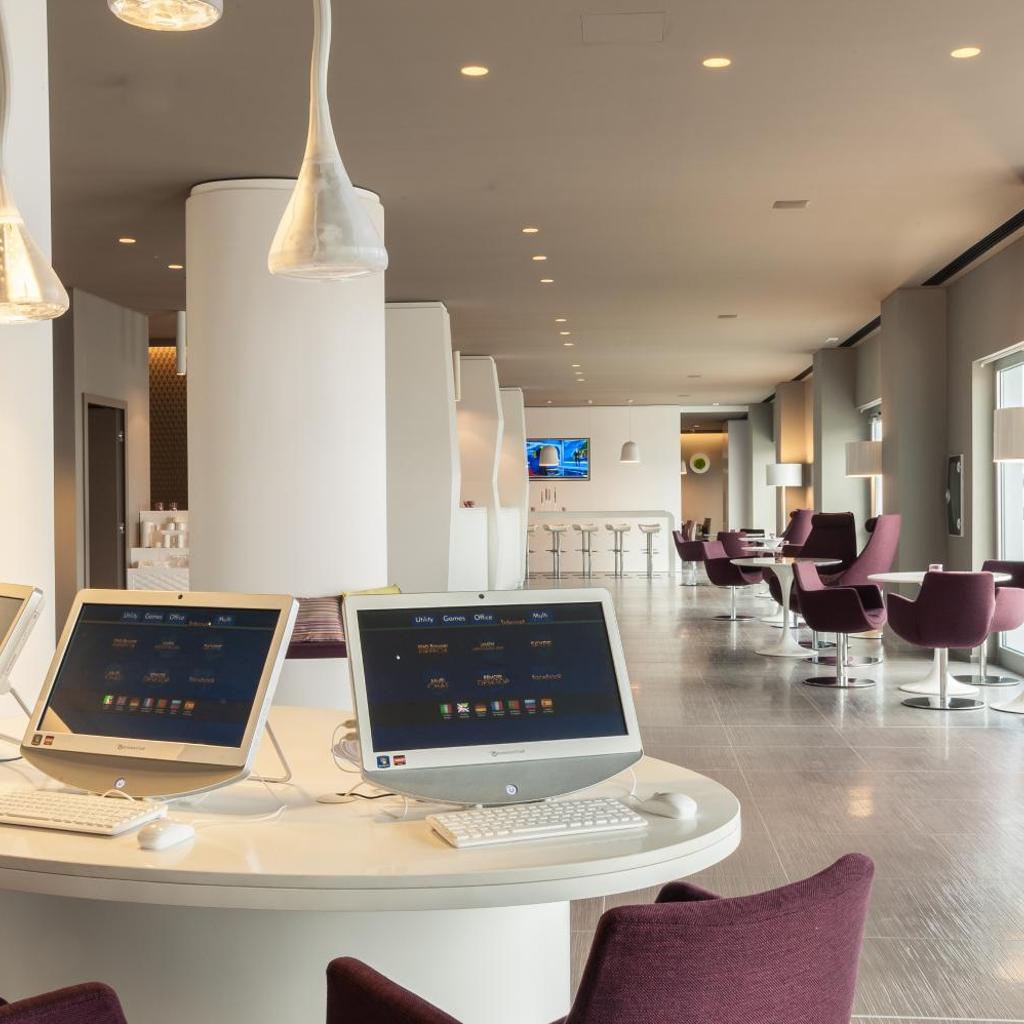 8Piuhotel — 