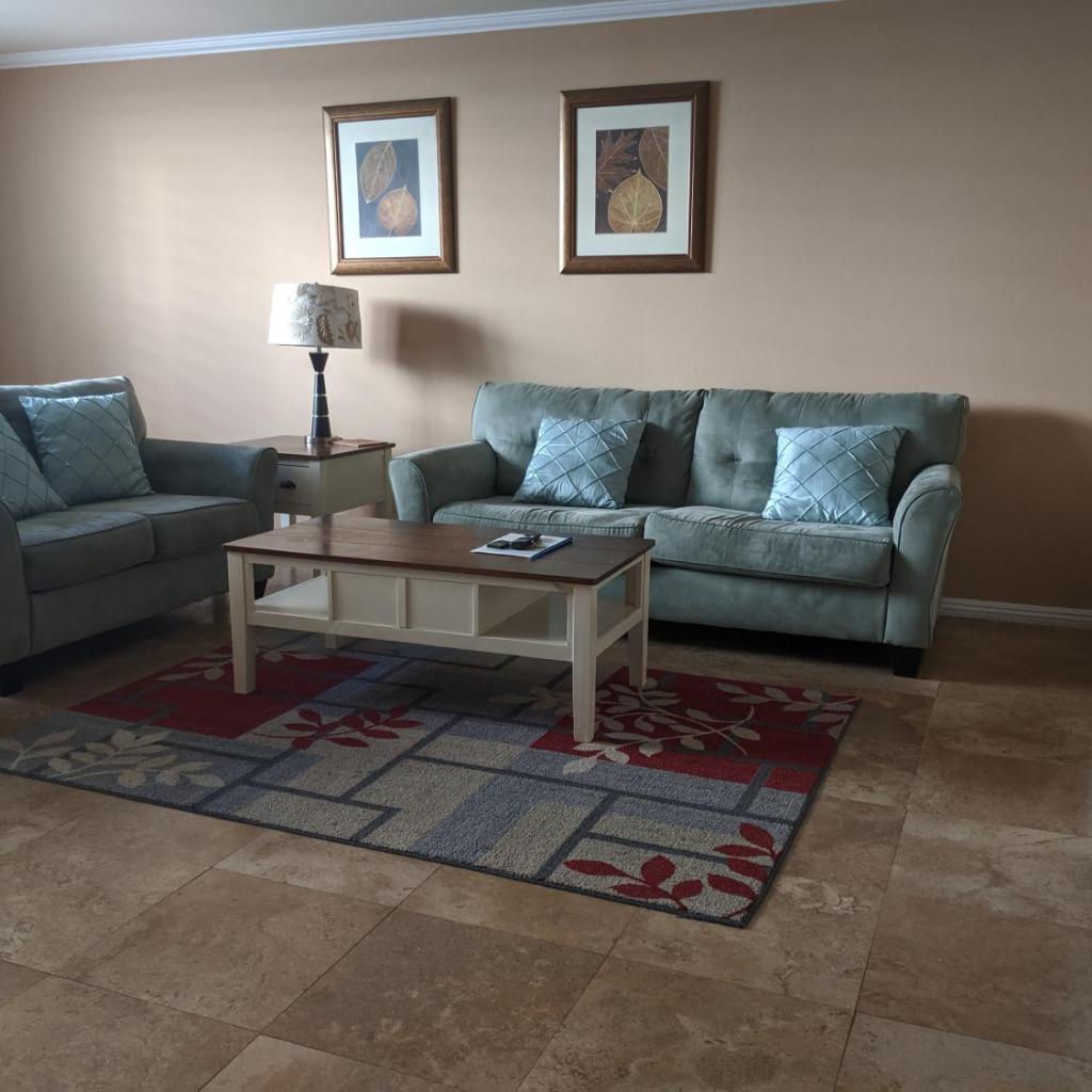 Photograph of 2Bedroom with Den and 2BA 4 Blocks to Santa Monica Beach