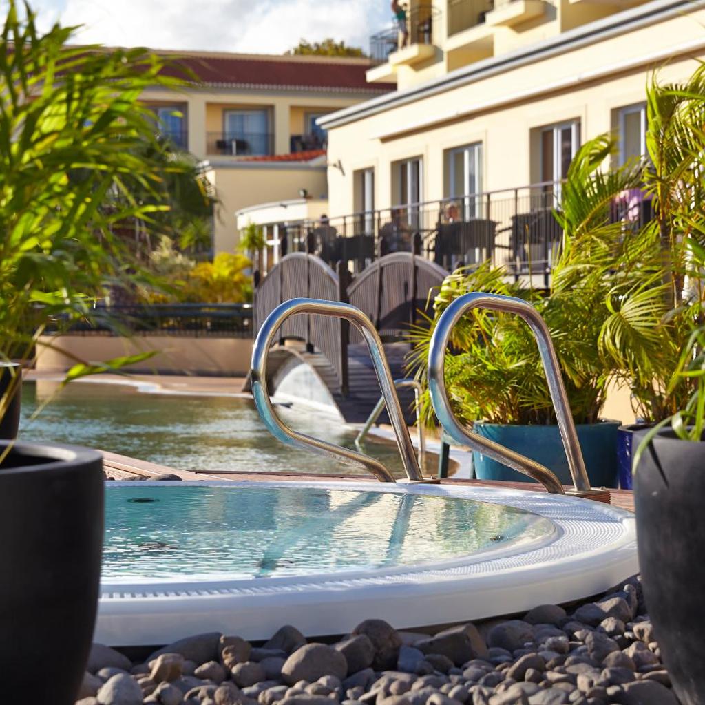PortoBay Santa Maria - Adults Only — 