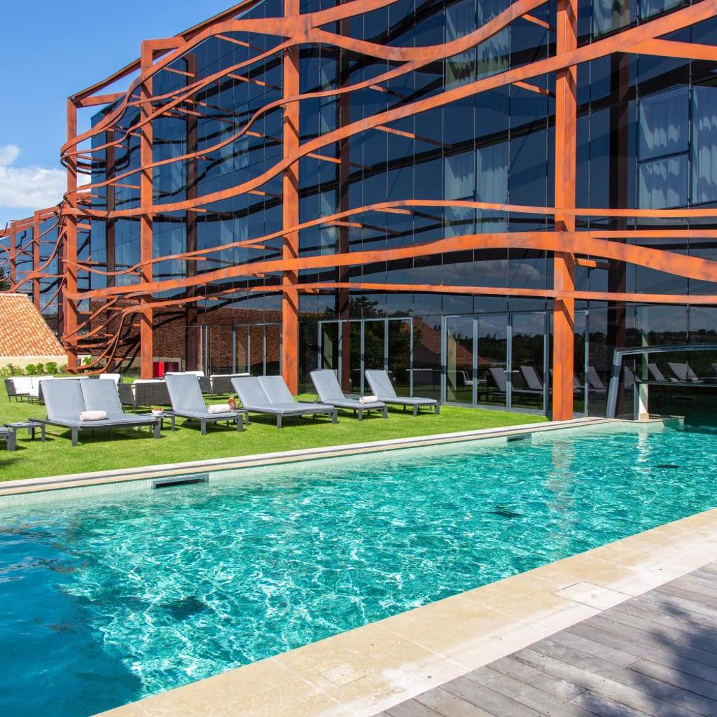 Hôtel Chais Monnet & Spa — 