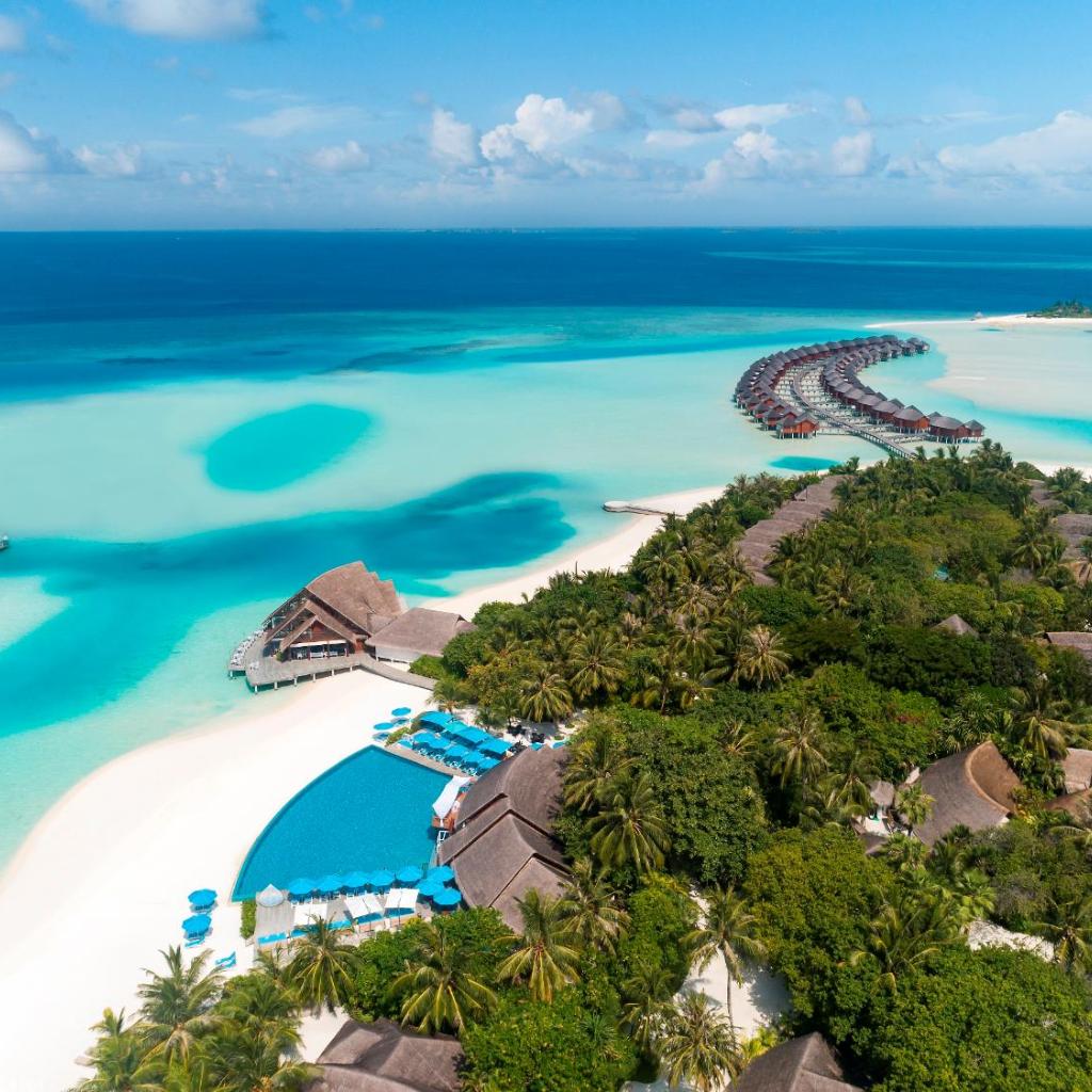 Anantara Dhigu Maldives Resort, image 1 of 6