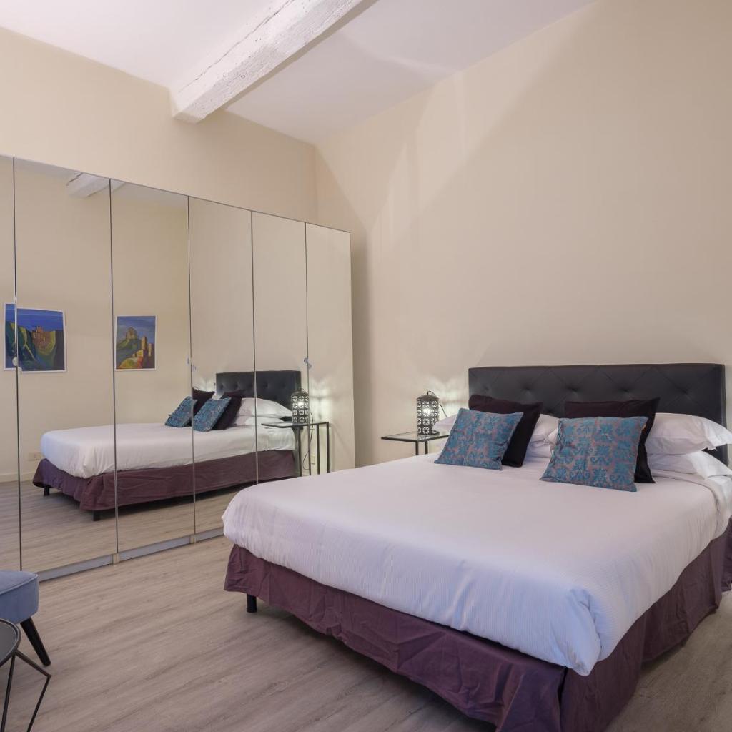 Photograph of BEAUTIFUL FLAT IN OLTRARNO
