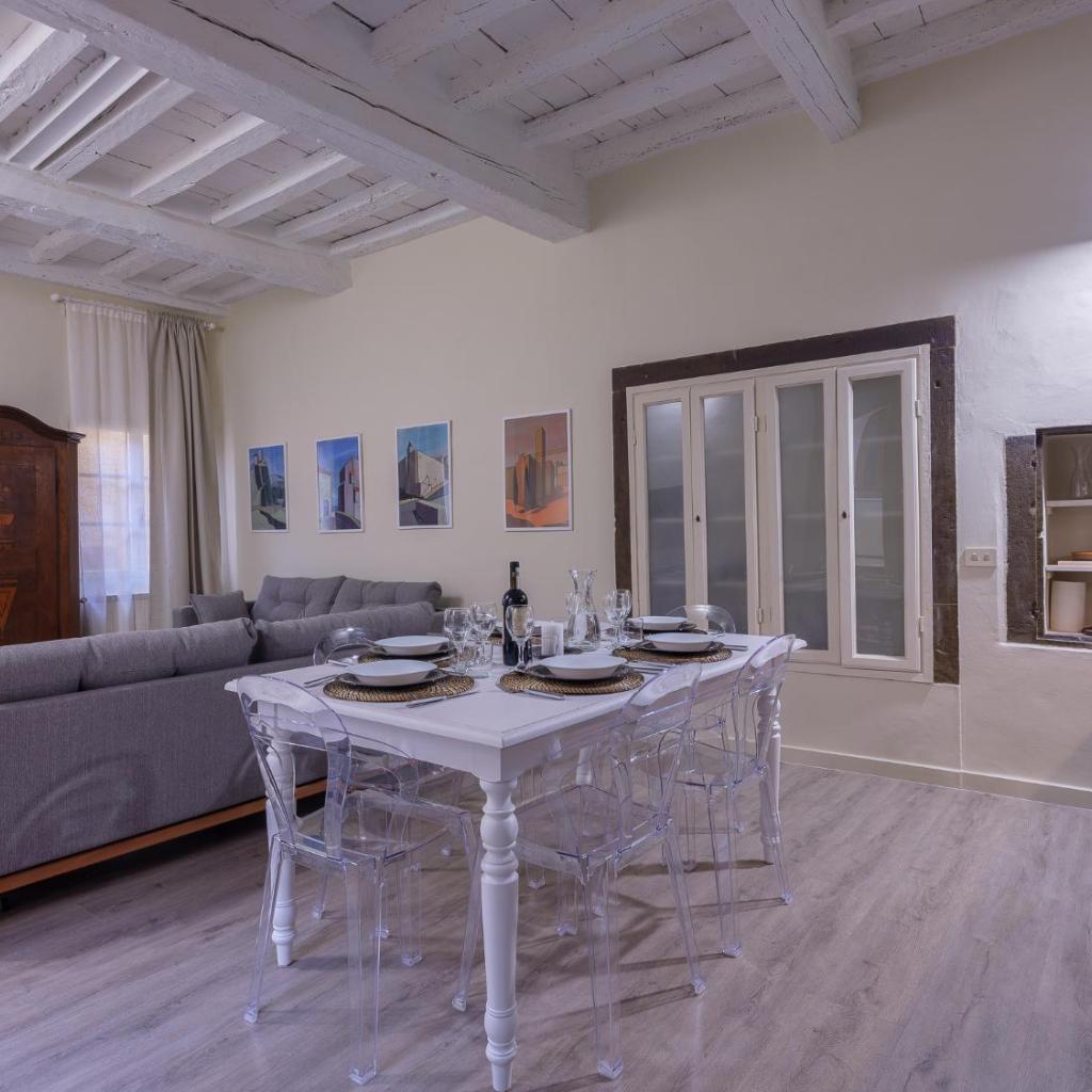 Photograph of BEAUTIFUL FLAT IN OLTRARNO