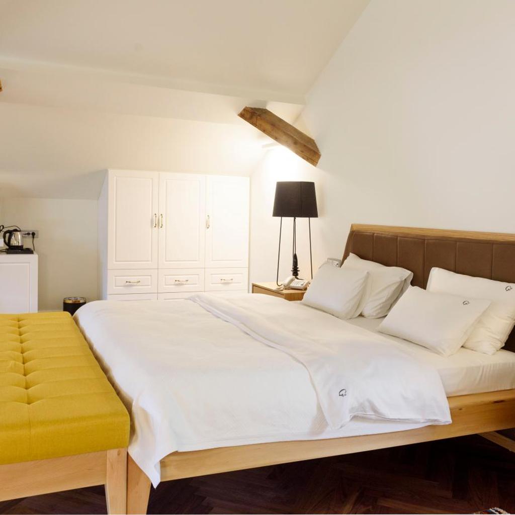 Hotel Gradska Cetinje — 