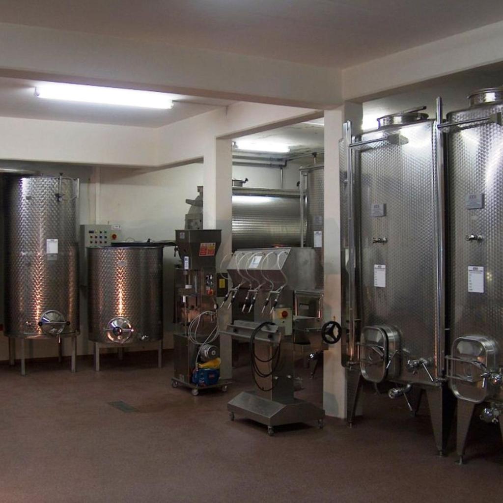 Image 19 - Agriturismo Cantina Carrara