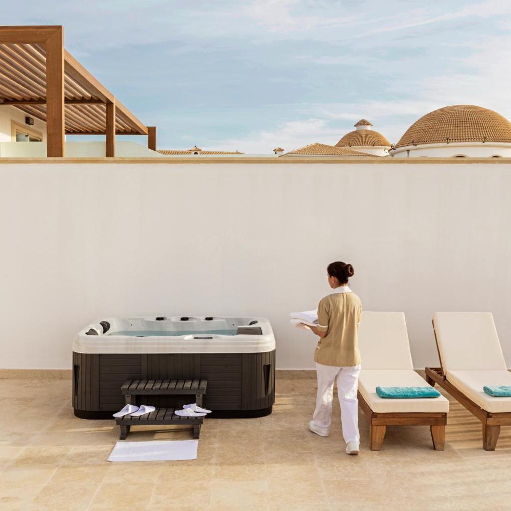 Mitsis Selection Laguna — 