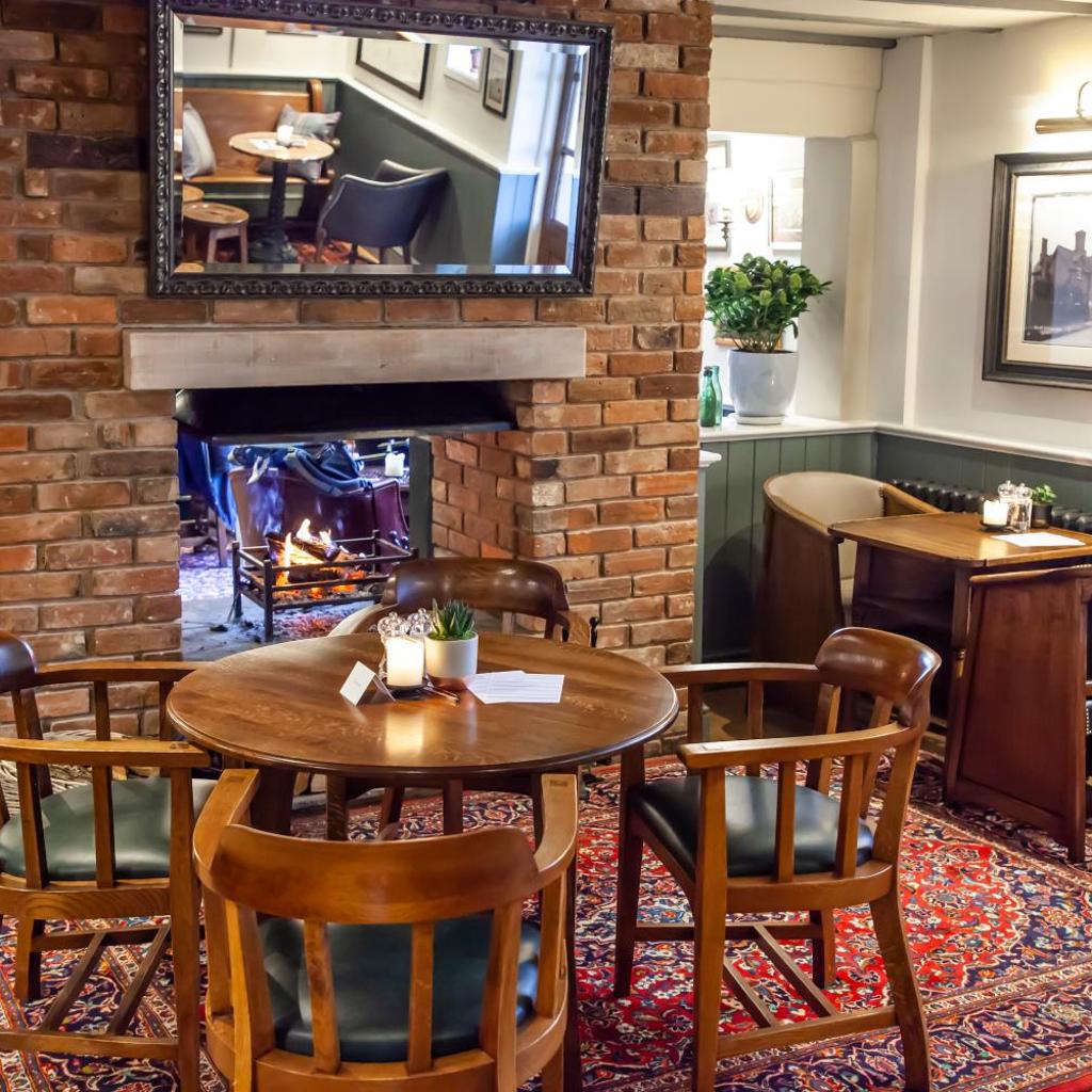 The Bell, Alderminster, Stratford-upon-Avon - Brunning and Price — 