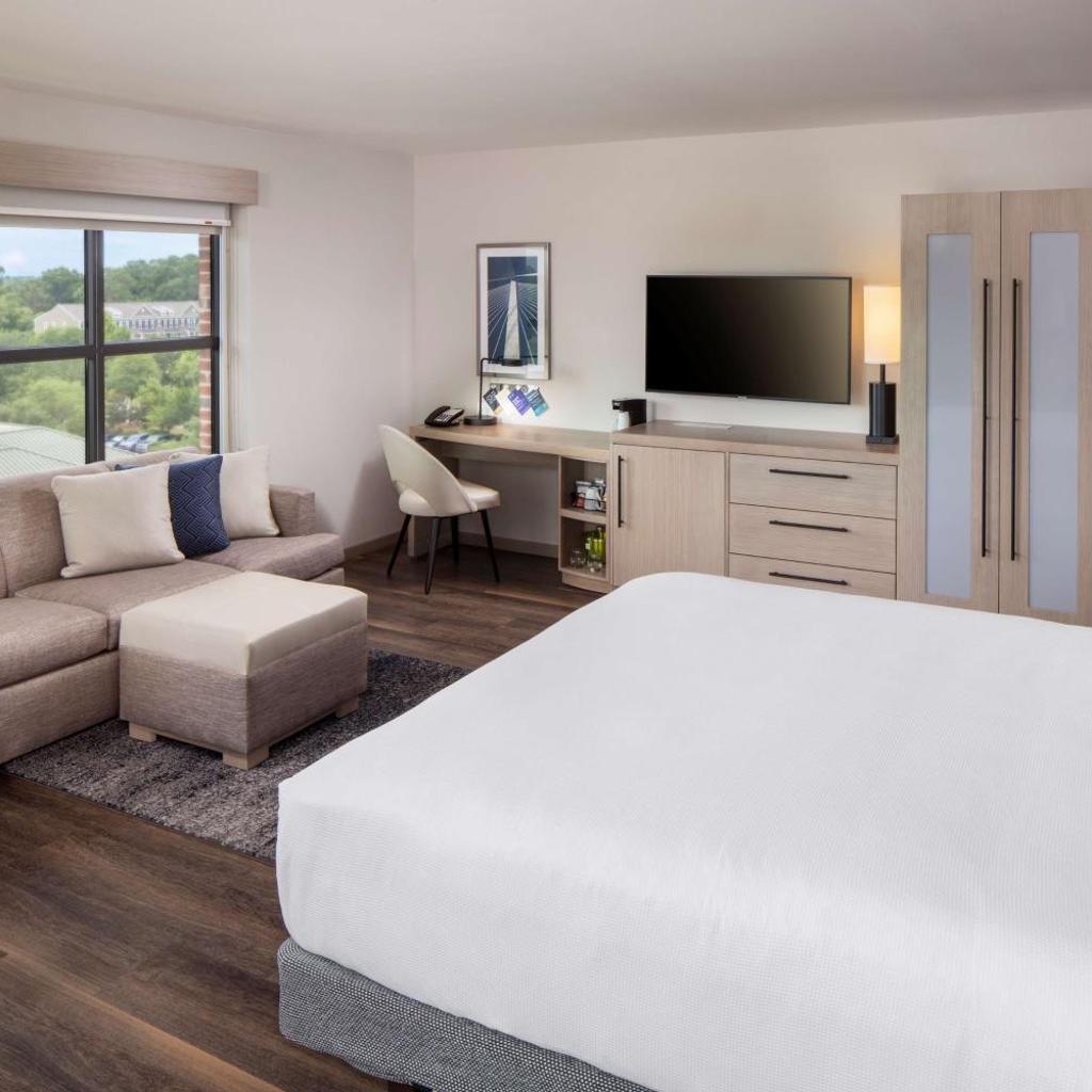 Photograph of Hyatt Place Mount Pleasant Towne Centre