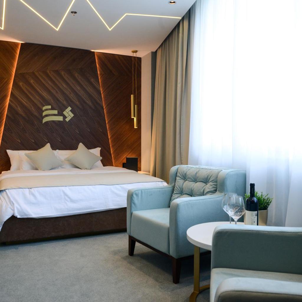 Hotel Pupin Novi Sad — 