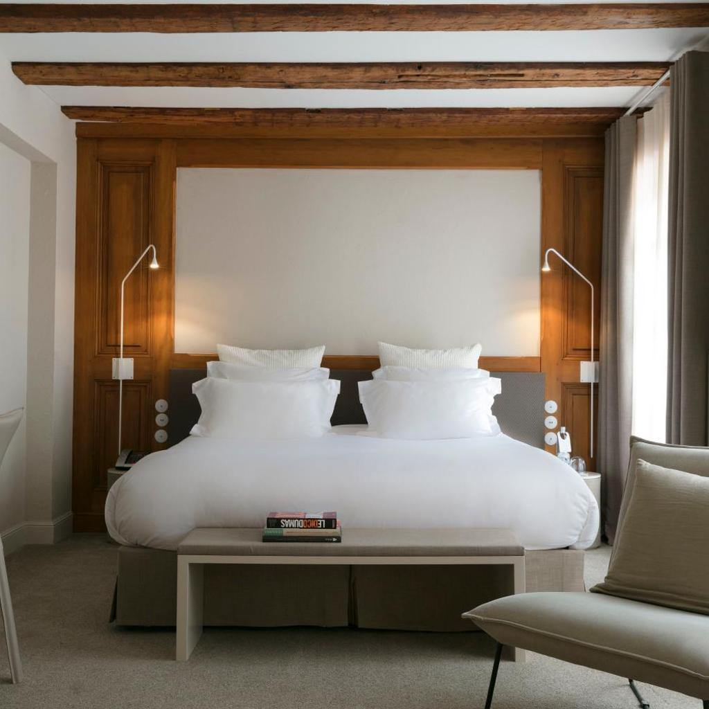 Relais & Châteaux La Maison Des Têtes — 
