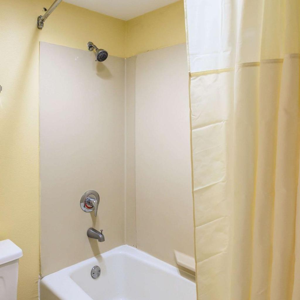 Photograph of Quality Inn New Orleans I-10 East