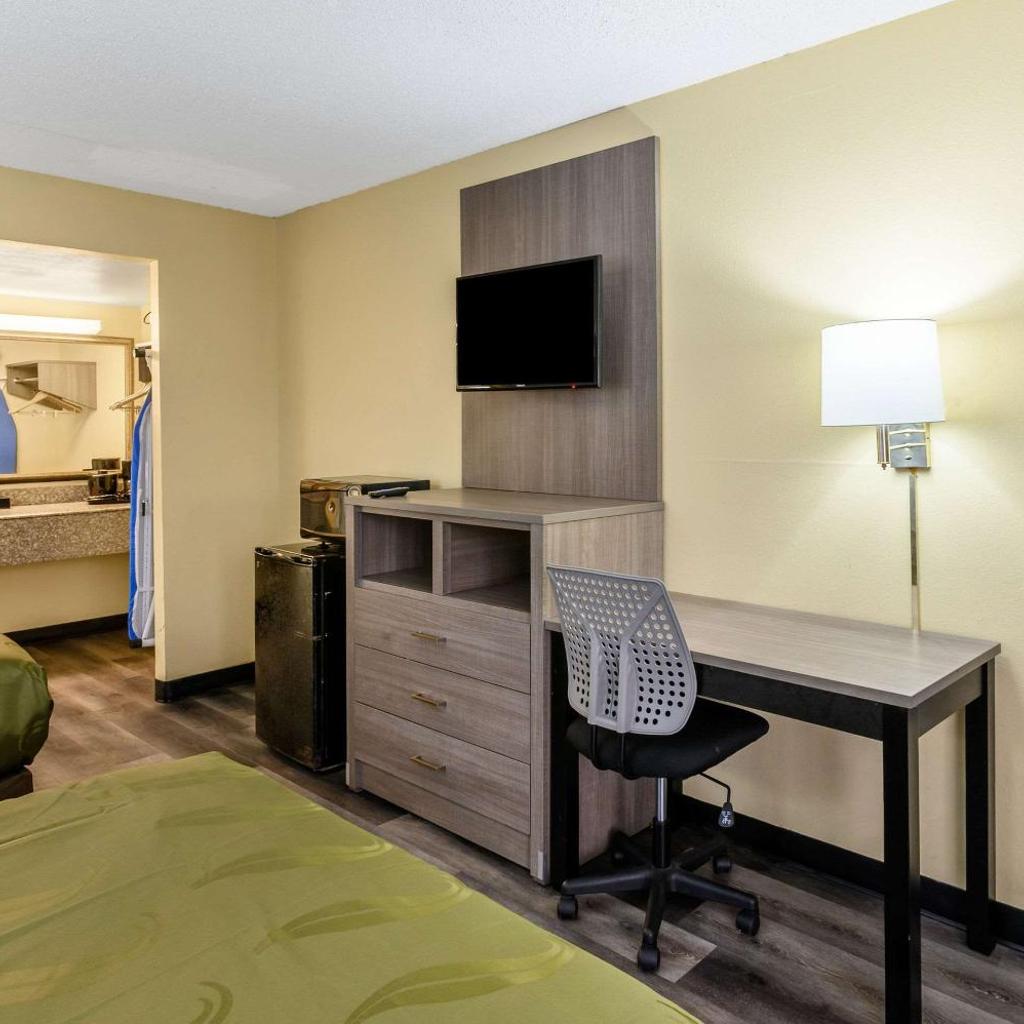 Photograph of Quality Inn New Orleans I-10 East