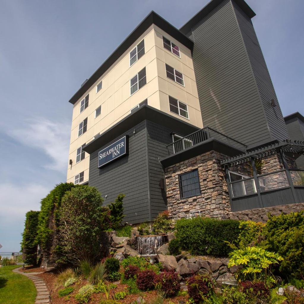Shearwater Inn — 