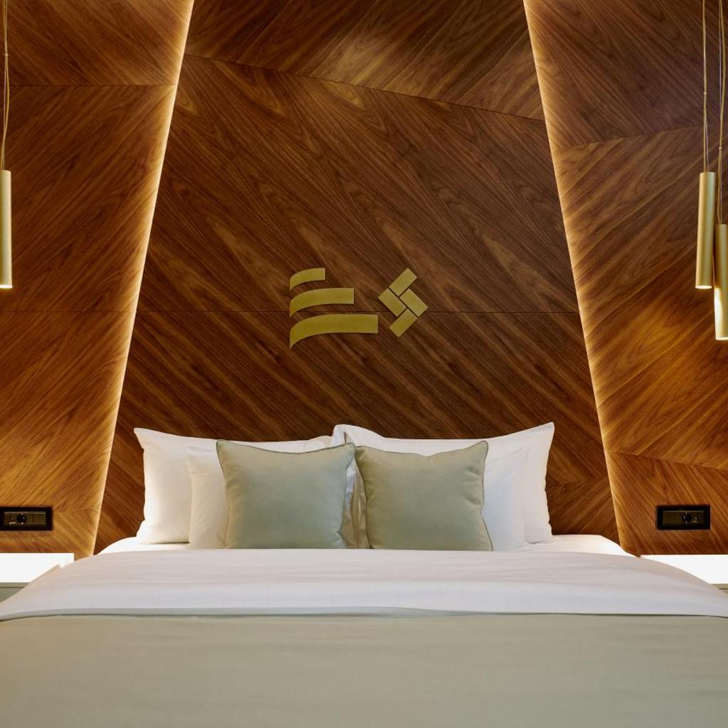 Hotel Pupin Novi Sad — 
