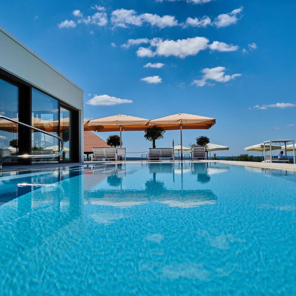 Hotel thumbnail 6