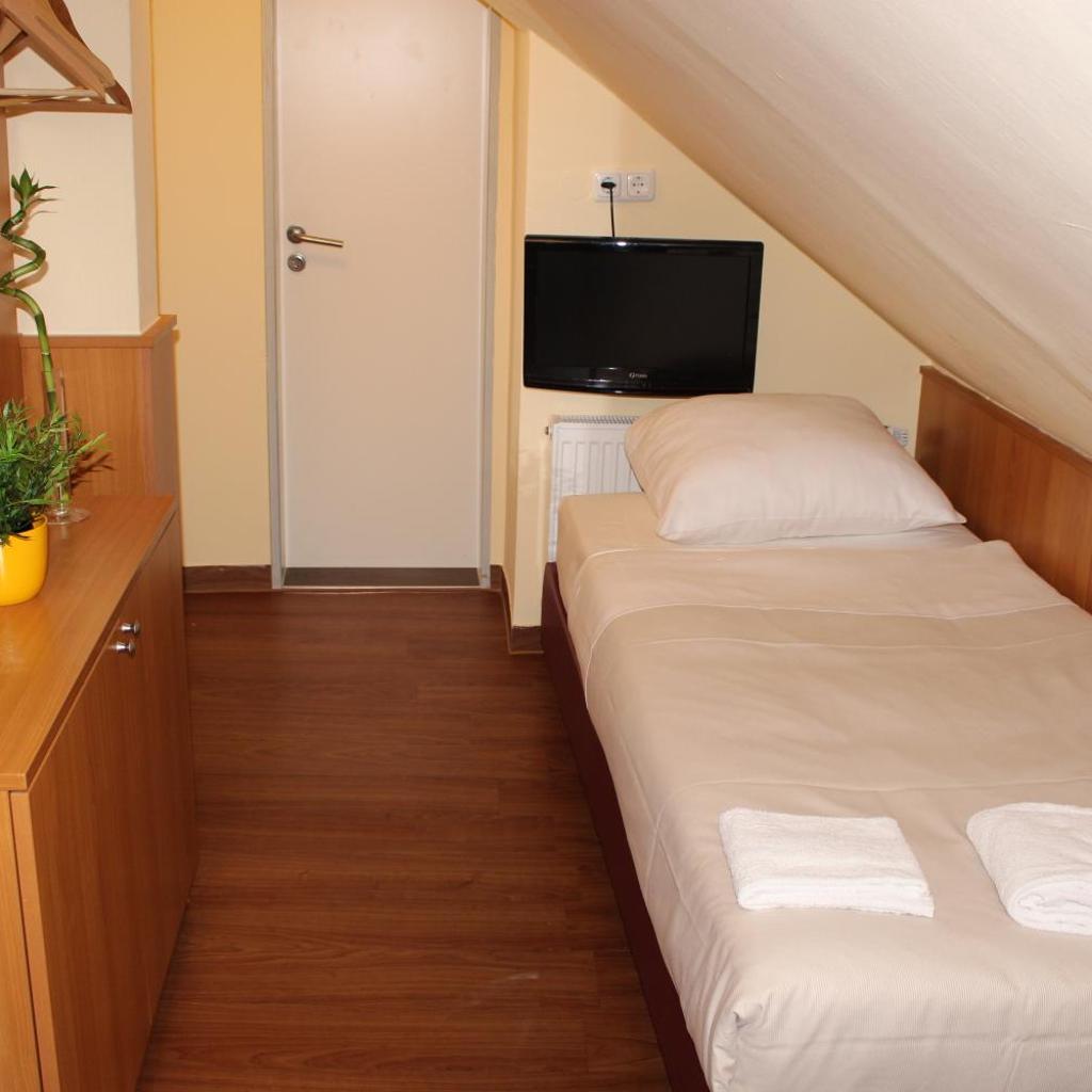 Photograph of Altan Hotel