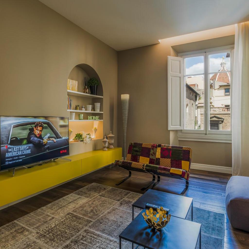 Photograph of Residenza de Boni Apartment with Duomo View