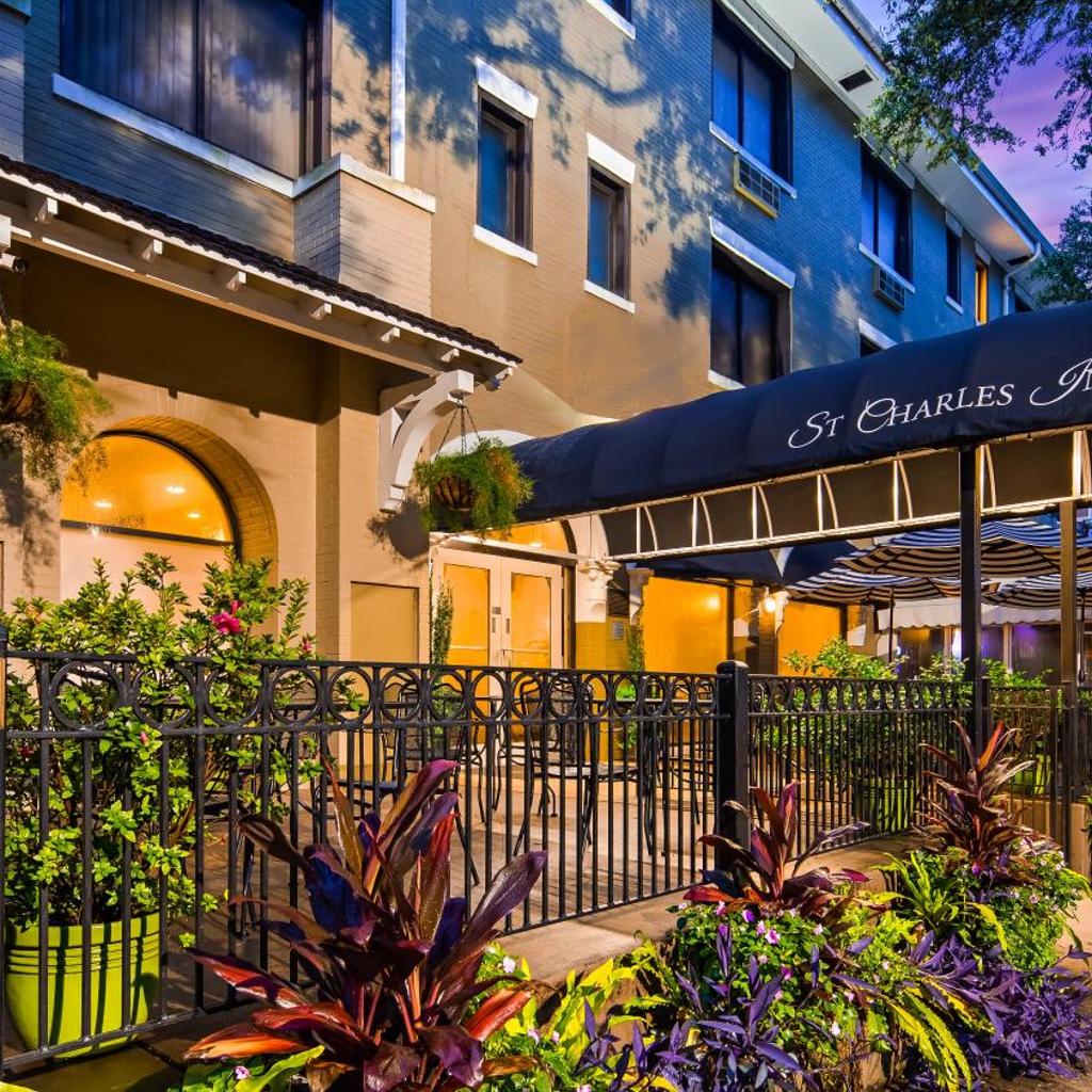 Photograph of St Charles Inn, Superior Hotel