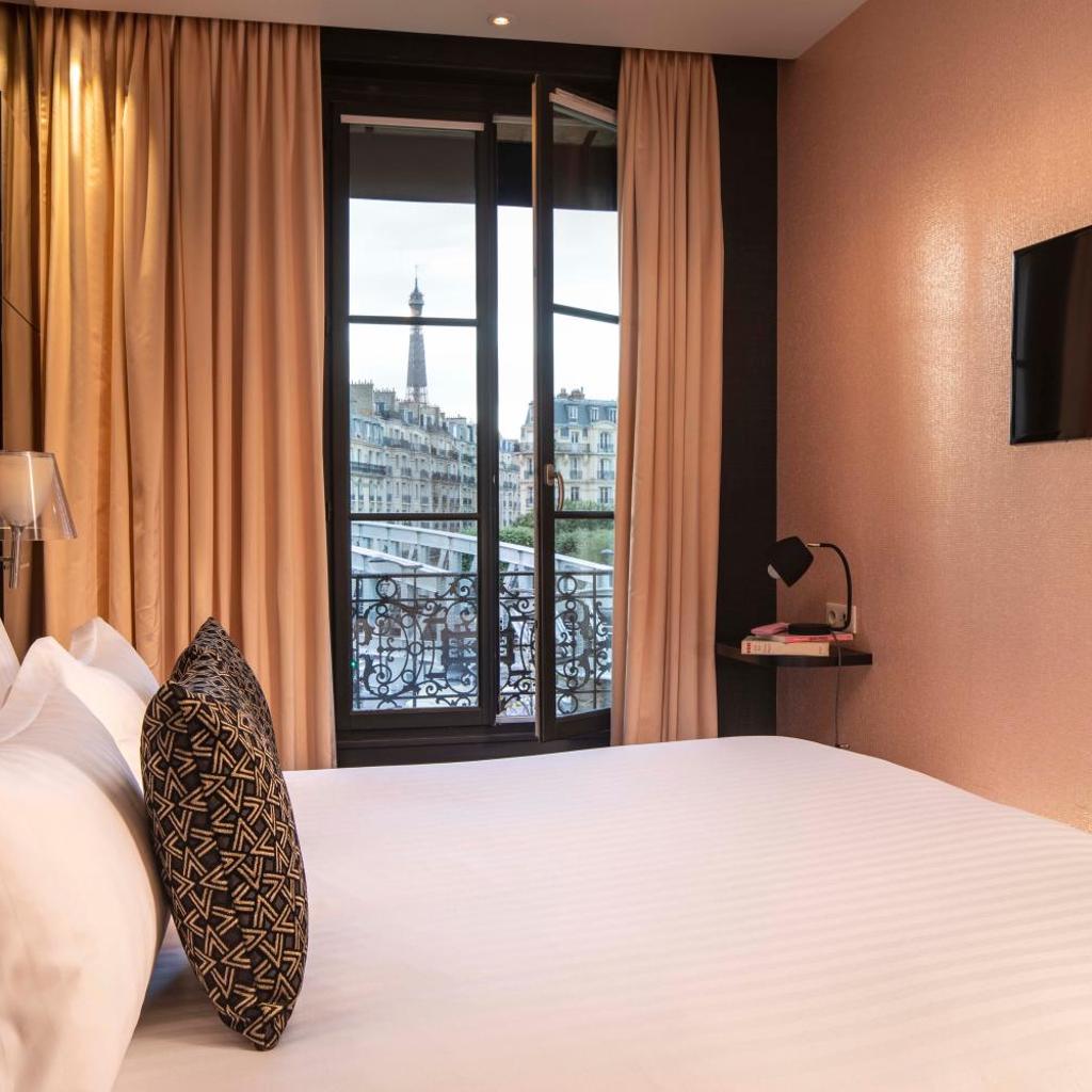 Photograph of First Hotel Paris Tour Eiffel