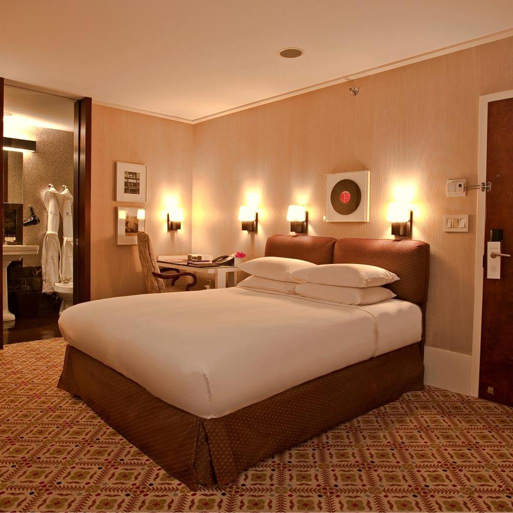 Photograph of City Club Hotel