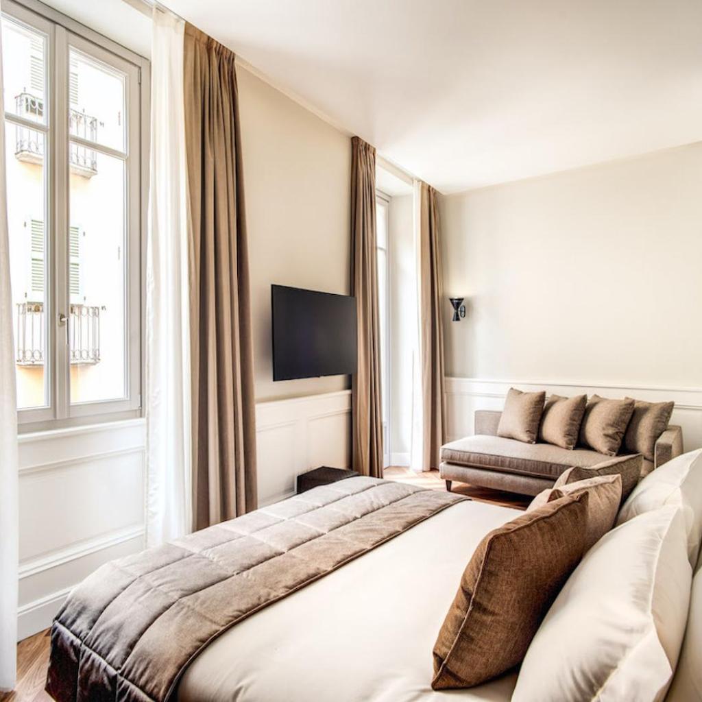 DBH – Boutique Hotel Lake Como — 